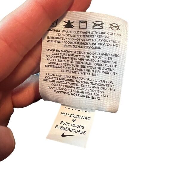 3 for $30! Nike light weight grey hoodie. Size medium - Picture 4 of 11